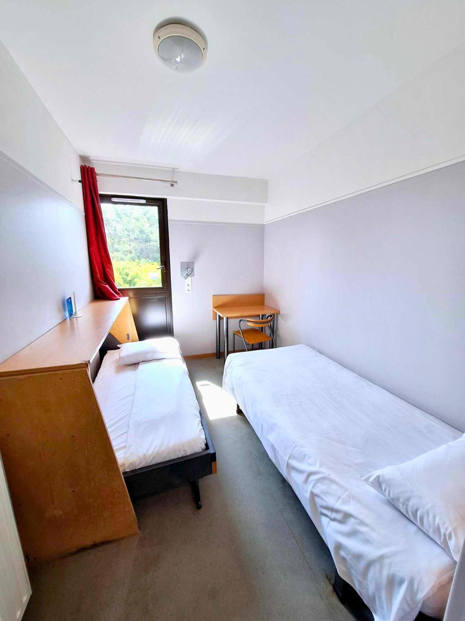 Cis De Champagne - Ethic Etapes Hotel แร็งส์ ภายนอก รูปภาพ