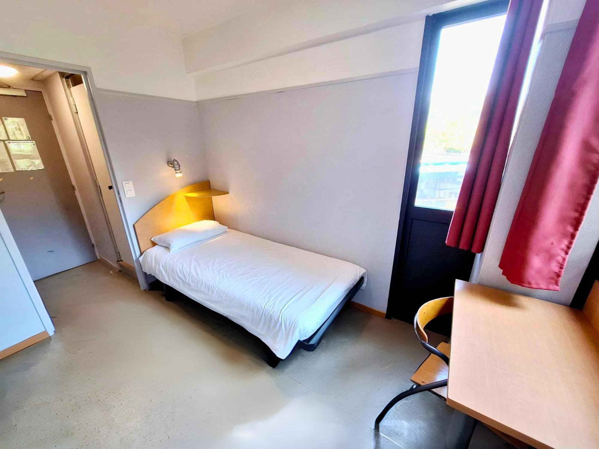 Cis De Champagne - Ethic Etapes Hotel แร็งส์ ภายนอก รูปภาพ