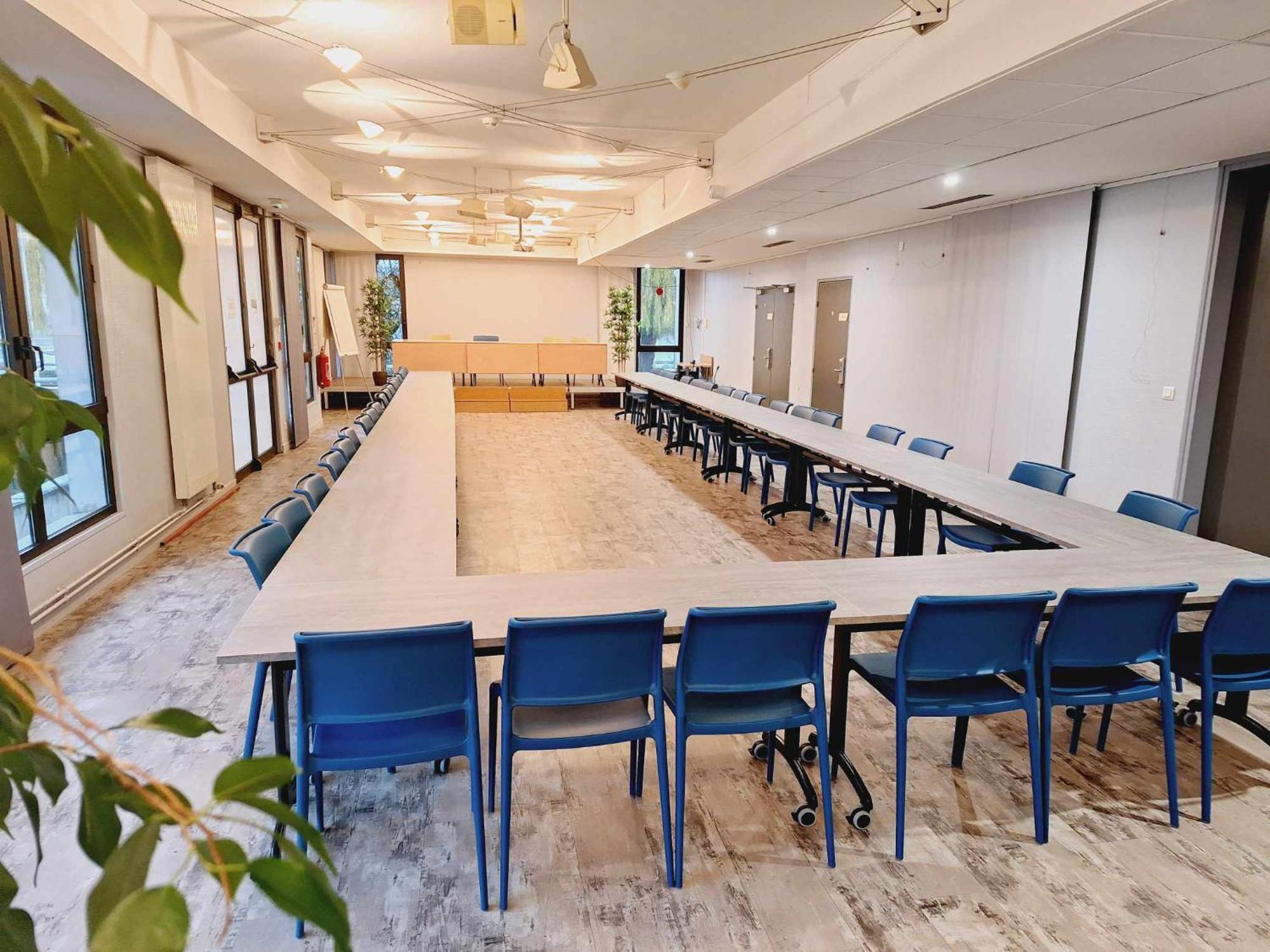 Cis De Champagne - Ethic Etapes Hotel แร็งส์ ภายนอก รูปภาพ