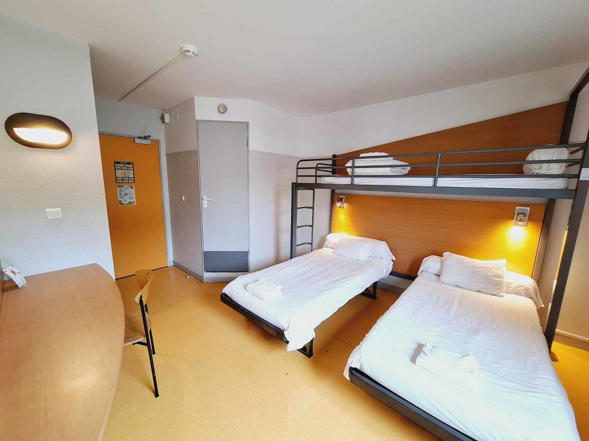 Cis De Champagne - Ethic Etapes Hotel แร็งส์ ภายนอก รูปภาพ